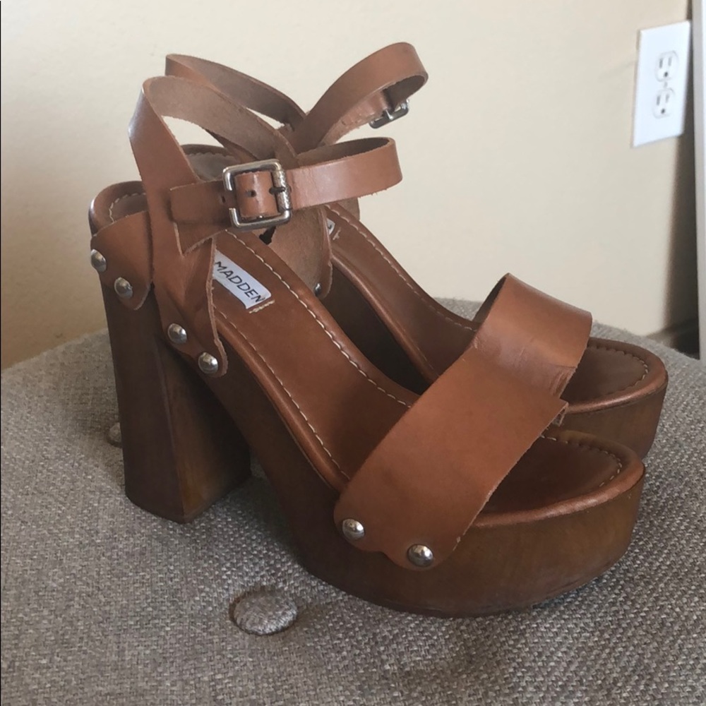 Steve Madden brown studded wooden chunk heels